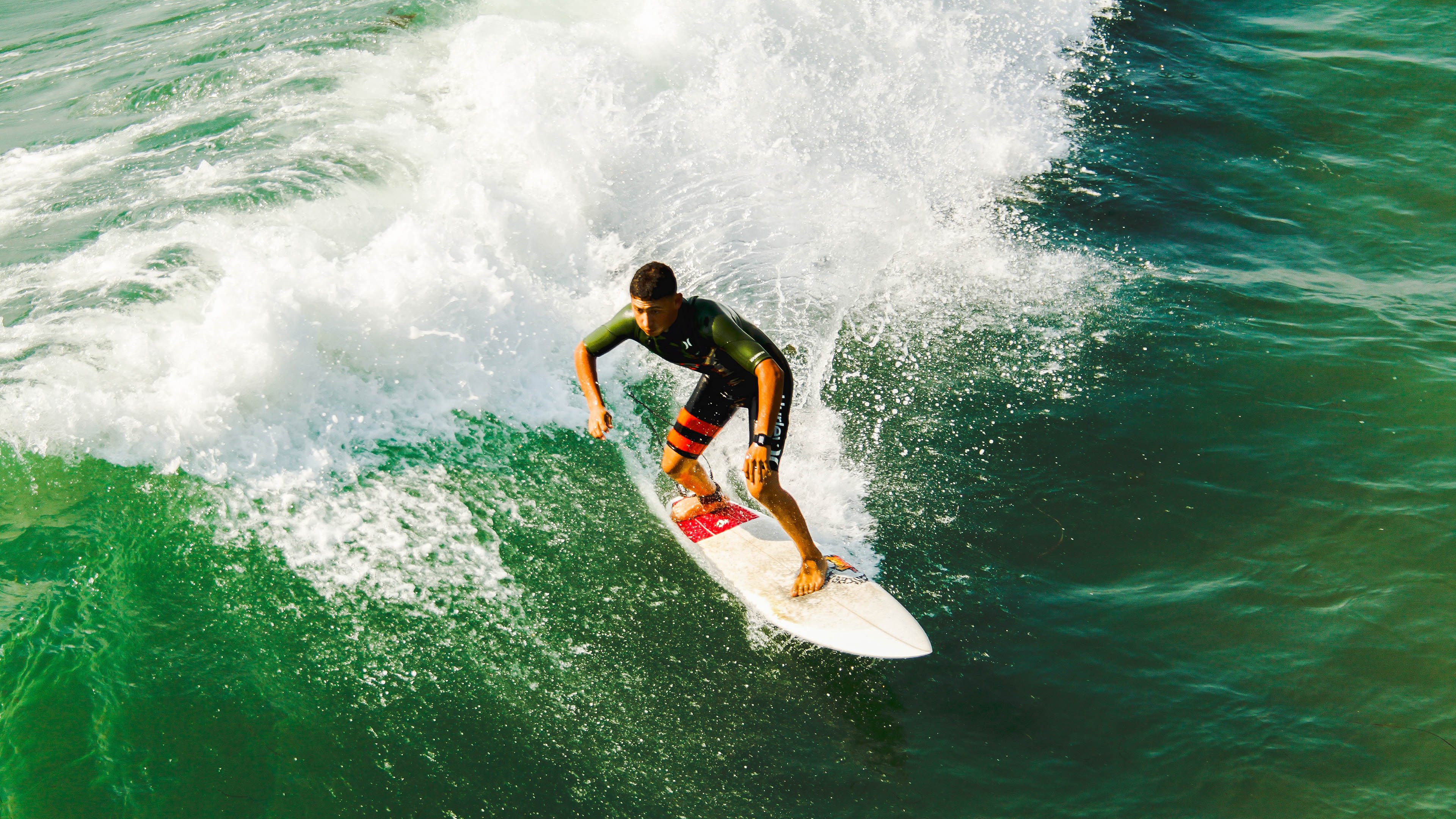 混合泳巅峰对决，新星崛起，老将坚守，世界纪录再受冲击